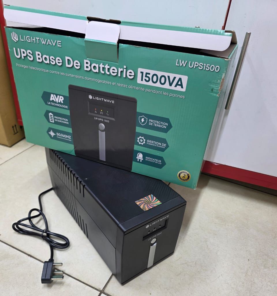 Lightwave LW UPS1500